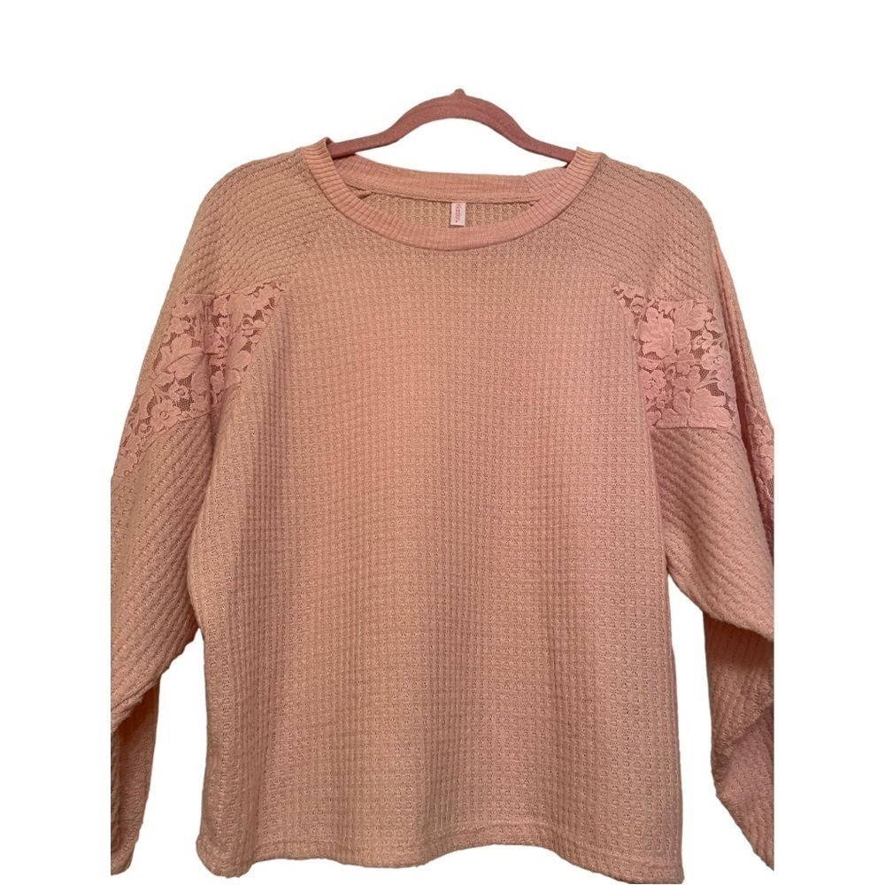 Xhiliration Light Pink Waffle Weave Sweater with Lace Detail size small